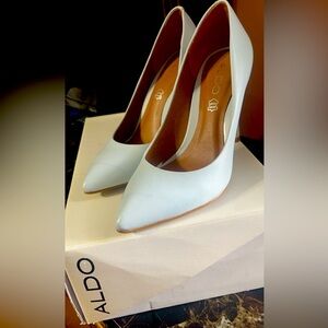 ALDO Powder Blue Size 5.5 stiletto heel shoes